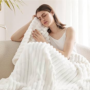 Bedsure White Throw Blanket for Couch - Super Soft Cozy Blankets for Women, Cute Small Fleece Blanket for Girls, 50x60 Inches